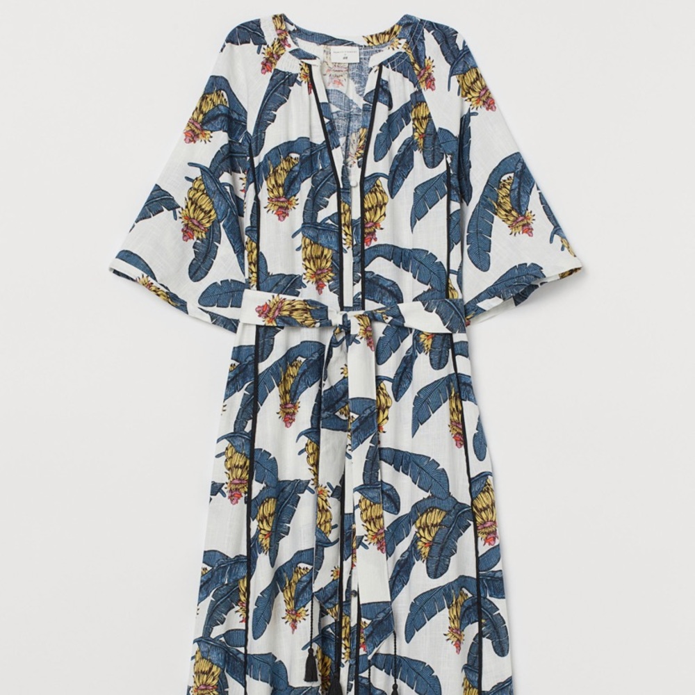 NWT - Desmond and Dempsey Linen Blend Kaftan